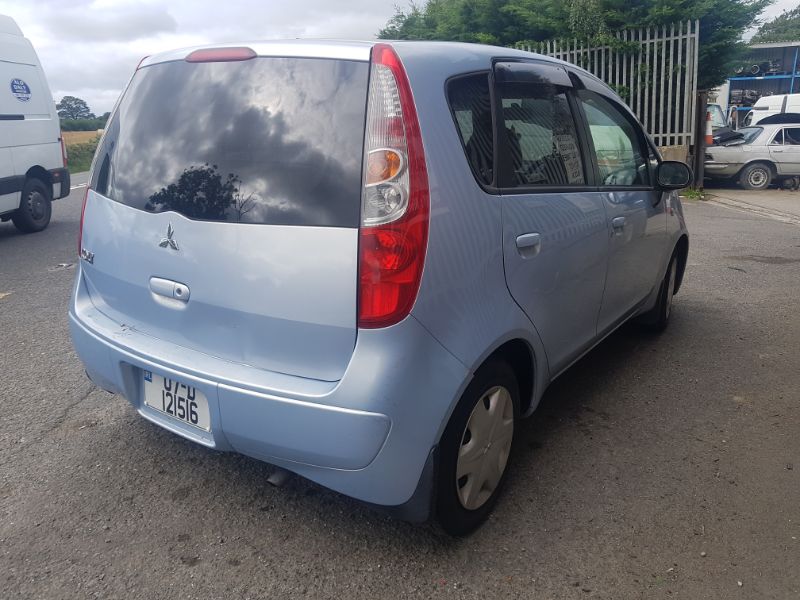 Mitsubishi colt z21a