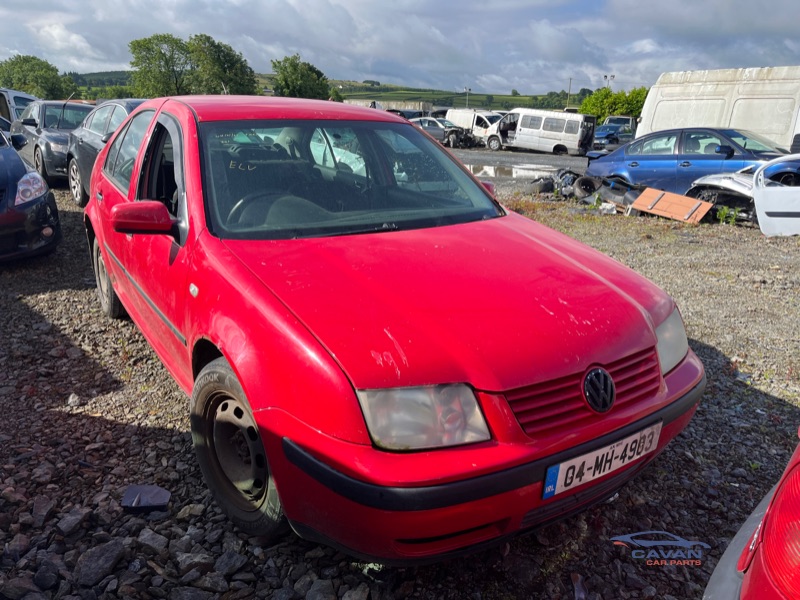 Parts available for a Red 4 door 1.9L 2004 VOLKSWAGEN BORA 1.9 TDI