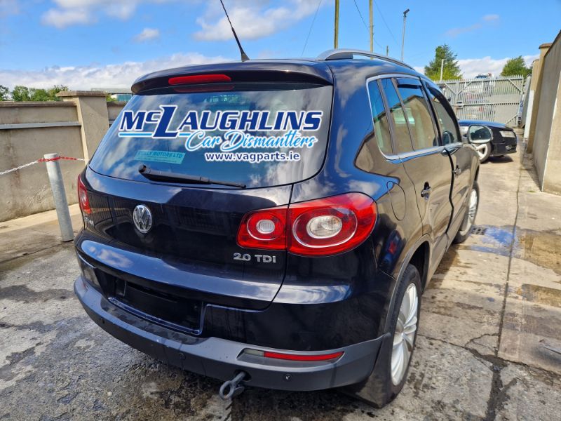 VW_Tiguan_2008_Black_Sport_2.0L_Tdi_CBAB_LMU_6S_LC9X_-_1.jpg