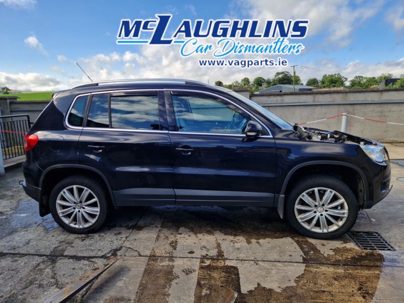 VW_Tiguan_2008_Black_Sport_2.0L_Tdi_CBAB_LMU_6S_LC9X_-_7.jpg