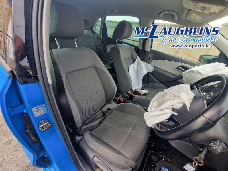 VW_Polo_1.4_Tdi_BlueMotion_2015_CUSA_PHB_5S_LD5C_-_9.jpg