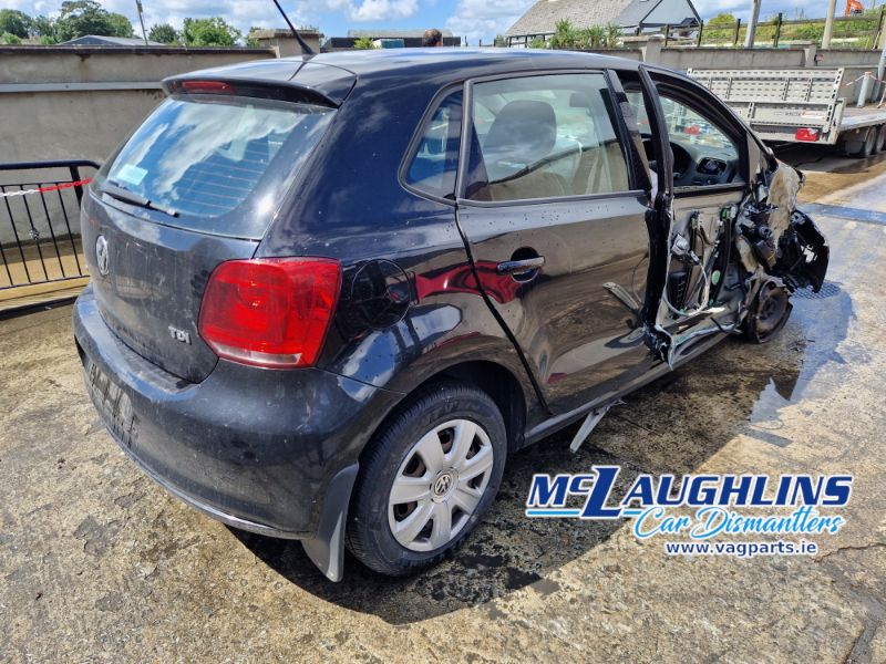 VW_Polo_Black_2012_CFWA_MZK_5S_L041_-_4.jpg