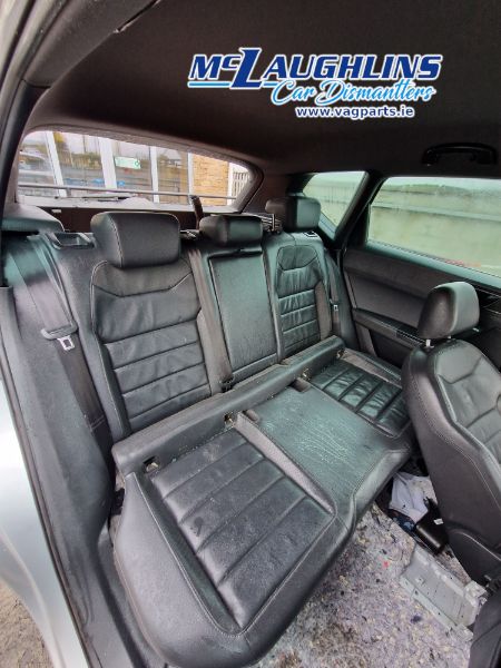 Seat_Ateca_Xcellence_2017_Grey_2.0L_DFHA_SQJ_7A_LA7W_-_10.jpg