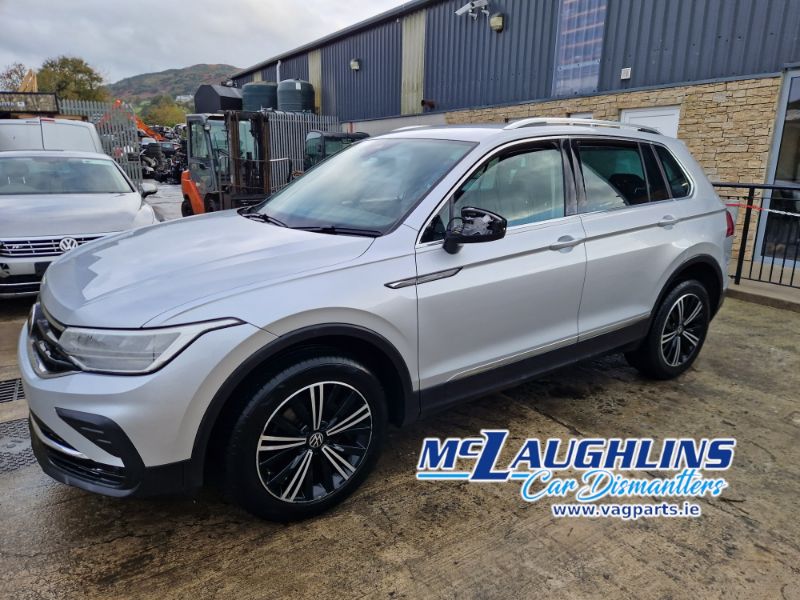 VW_Tiguan_Life_2.0_Tdi_Bluemotion_2021_Grey_DTSB_TUL_7A_LA7W_-_1.jpg