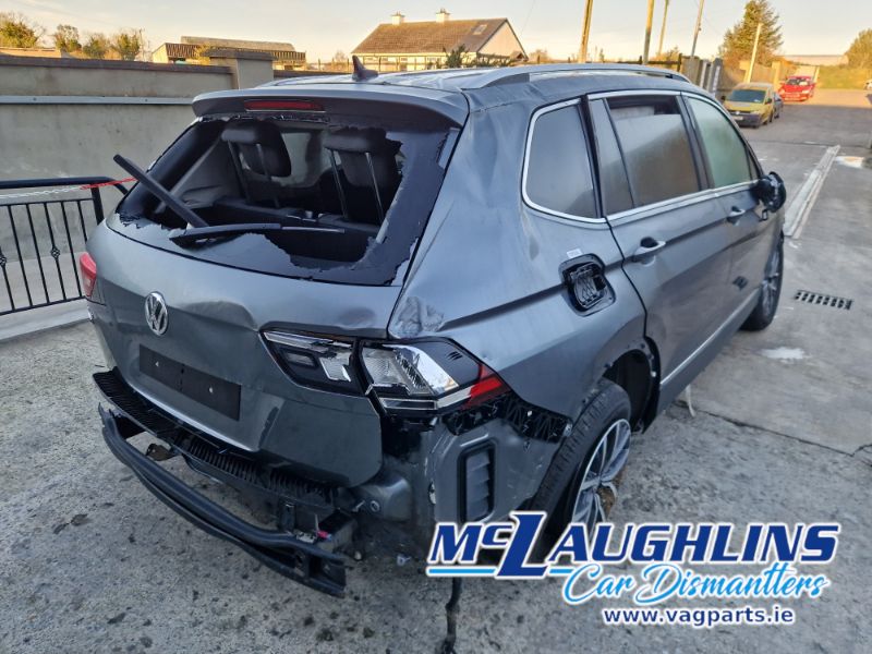 VW_Tiguan_2021_Grey_2.0_Tdi_6S_Comfortline_DTSA_ULT_LD7X_-_12.jpg
