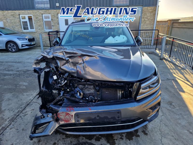 VW_Tiguan_2017_Grey_2.0_Tdi_Bluemotion_DFGA_QZZ_6S_LR7H_-_12.jpg