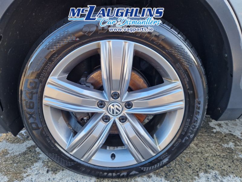 VW_Tiguan_2017_Grey_2.0_Tdi_Bluemotion_DFGA_QZZ_6S_LR7H_-_14.jpg