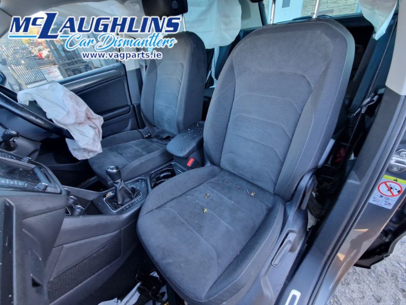 VW_Tiguan_2017_Grey_2.0_Tdi_Bluemotion_DFGA_QZZ_6S_LR7H_-_16.jpg