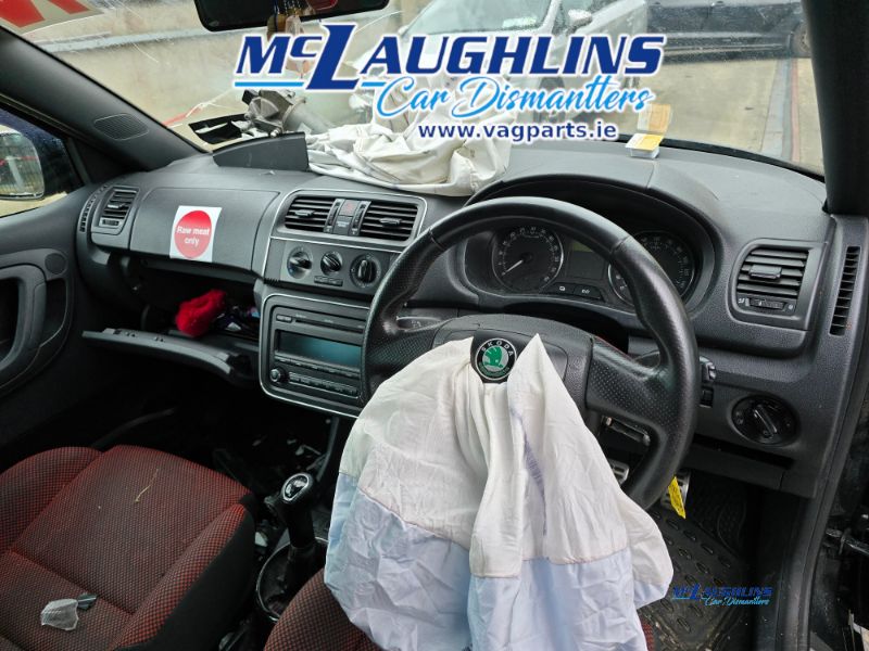 Skoda_Fabia_2011_Black_1.6_Tdi_CAYC_KFK_5S_LF9R__-_McLaughlin_Car_Dismantlers_Breakers_Donegal_-_11.jpg