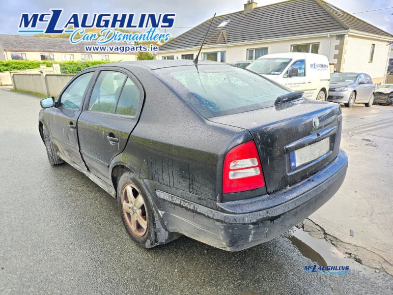 Skoda_Octavia_2009_Tour_1.9_Tdi_Black_AXR_JDH_5S_LF9R_-_McLaughlin_Car_Dismantlers_Breakers_Donegal_-_3.jpg