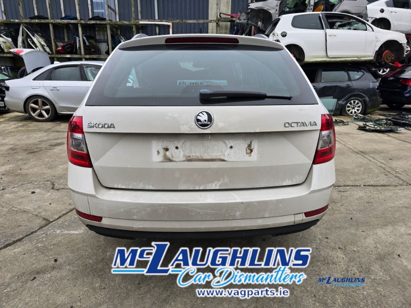 Skoda_Octavia_2018_White_1.6_Tdi_SE_DDYA_RTD_5S_LF9E_-_McLaughlin_Car_Dismantlers_Breakers_Donegal_-_3.jpg