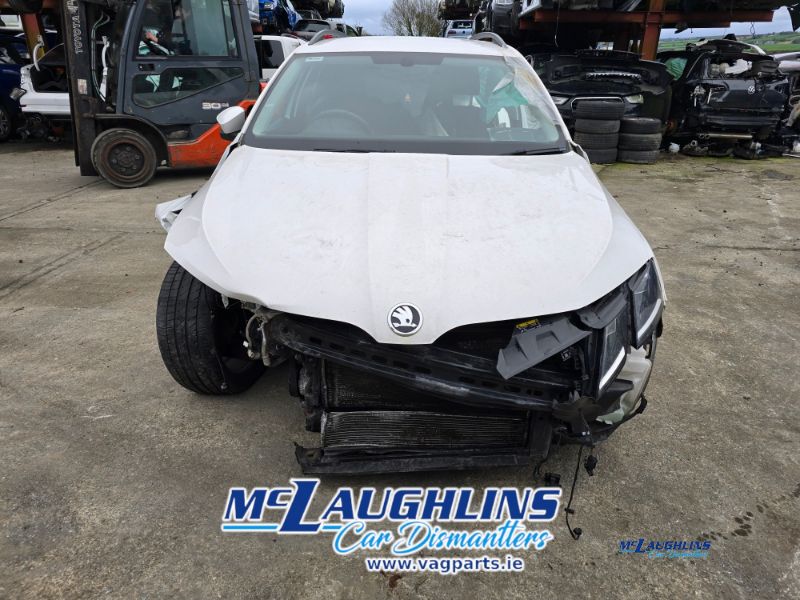 Skoda_Octavia_2018_White_1.6_Tdi_SE_DDYA_RTD_5S_LF9E_-_McLaughlin_Car_Dismantlers_Breakers_Donegal_-_7.jpg