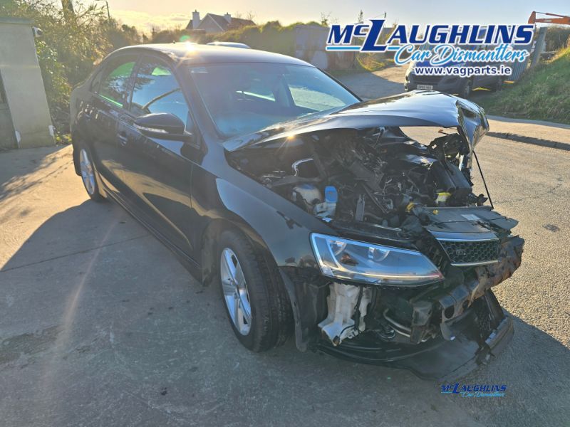 VW_Jetta_2014_1.6L_Tdi_Black_CAYC_LHW_5S_LC9X__-_McLaughlin_Car_Dismantlers_Breakers_Donegal_-_2.jpg