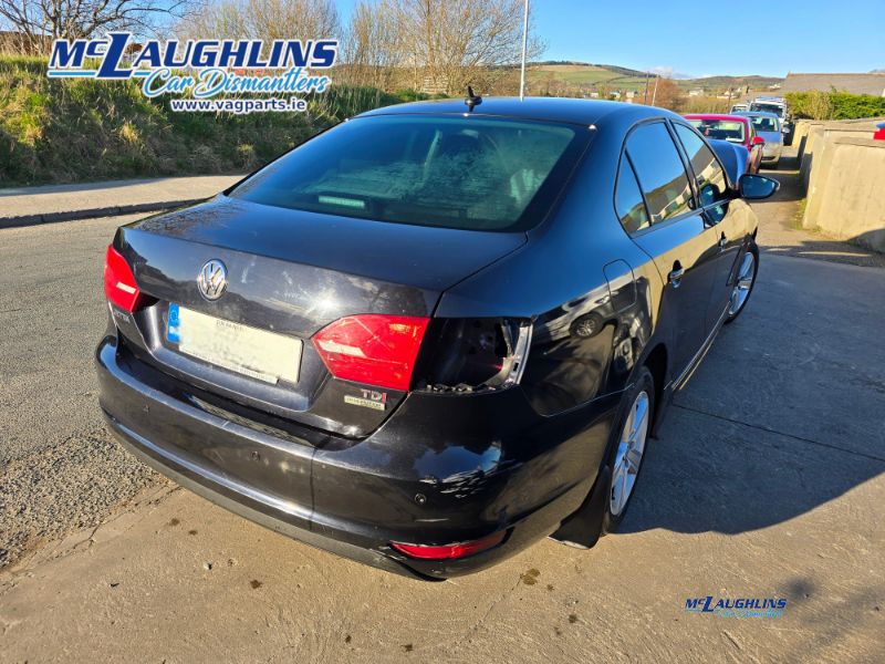VW_Jetta_2014_1.6L_Tdi_Black_CAYC_LHW_5S_LC9X__-_McLaughlin_Car_Dismantlers_Breakers_Donegal_-_8.jpg