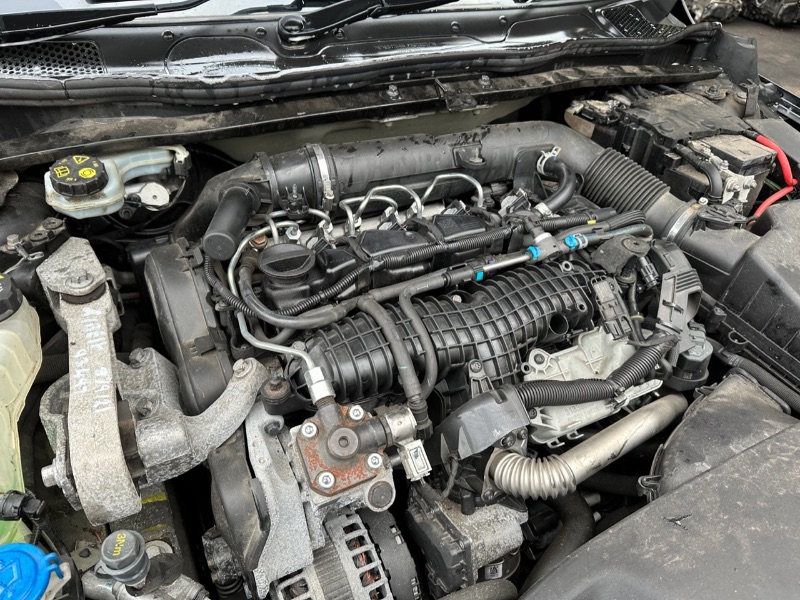 Volvo v40 d2 engine undertray deals