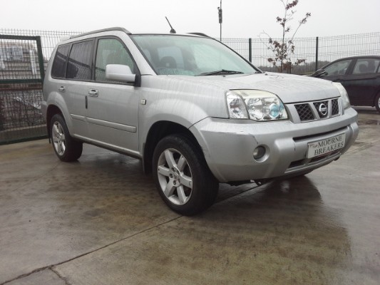 Nissan_X-Trail_sport_Mk1_2.2Dci_6_speed_2006.jpg