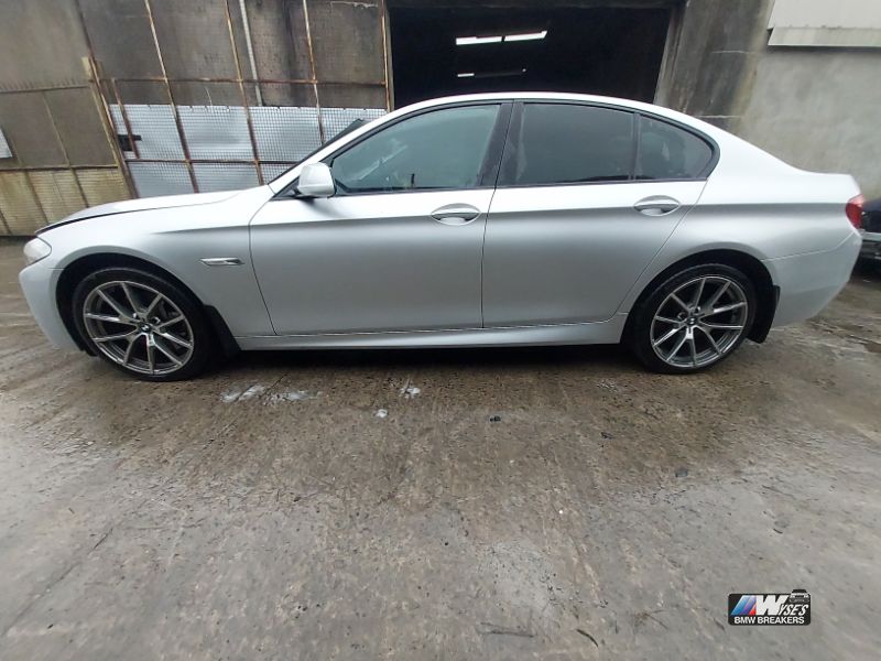 Silver 4 door 3.0L 2013 BMW 5 SERIES 535D F10 M SPORT 4DR AUTO